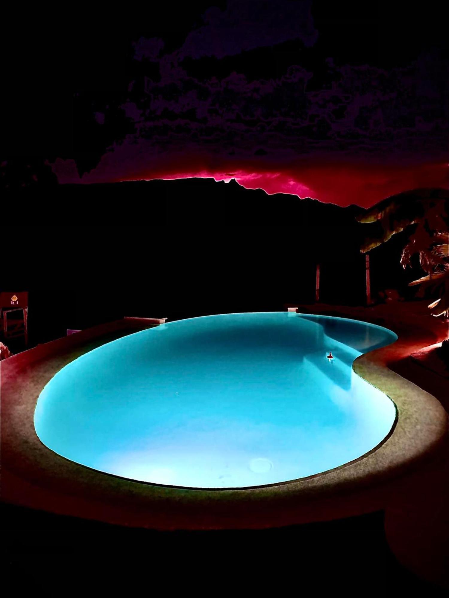 A La Marc'Quize Chambres D'Hotes, Petit Dejeuner Compris, Avec Piscine A Debordement En Exterieur, Bain Nordique A 38 Degres En Prestation Supplement Sur Reservation Horaire Anticipee 1 Place De Parking Gratuite Sur Place Мукси Экстерьер фото